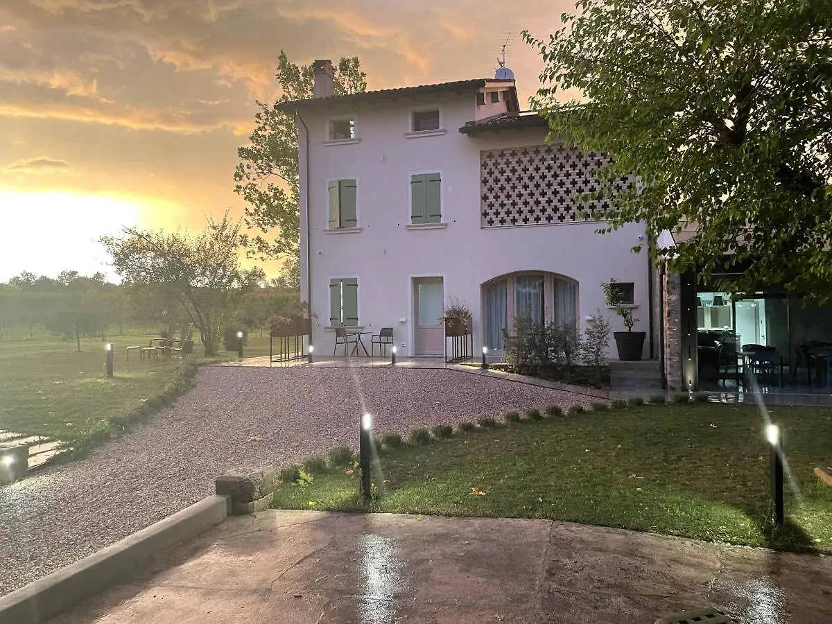 Agriturismo Redo Ponti sul Mincio 0*,  Italien