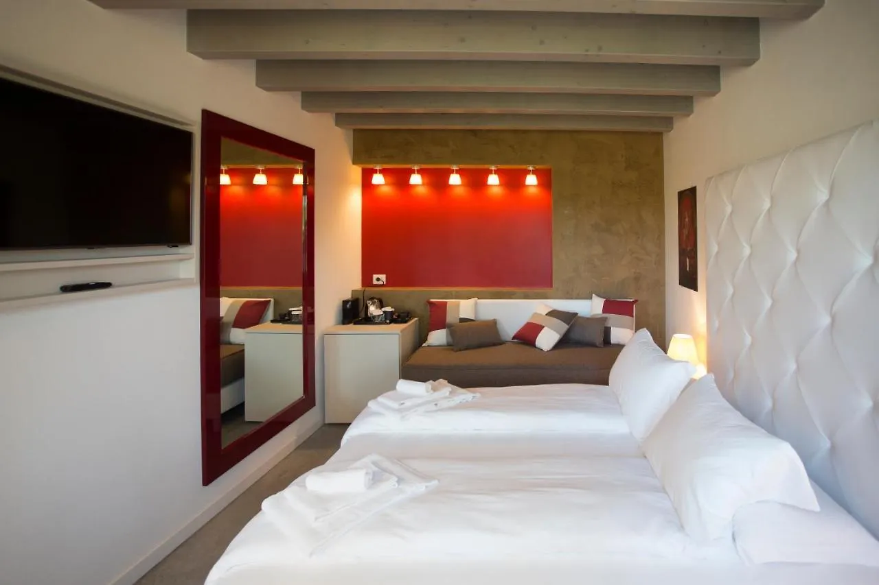 פונטי סול מינצ'יו Agriturismo Redo 0*, פונטי סול מינצ'יו איטליה