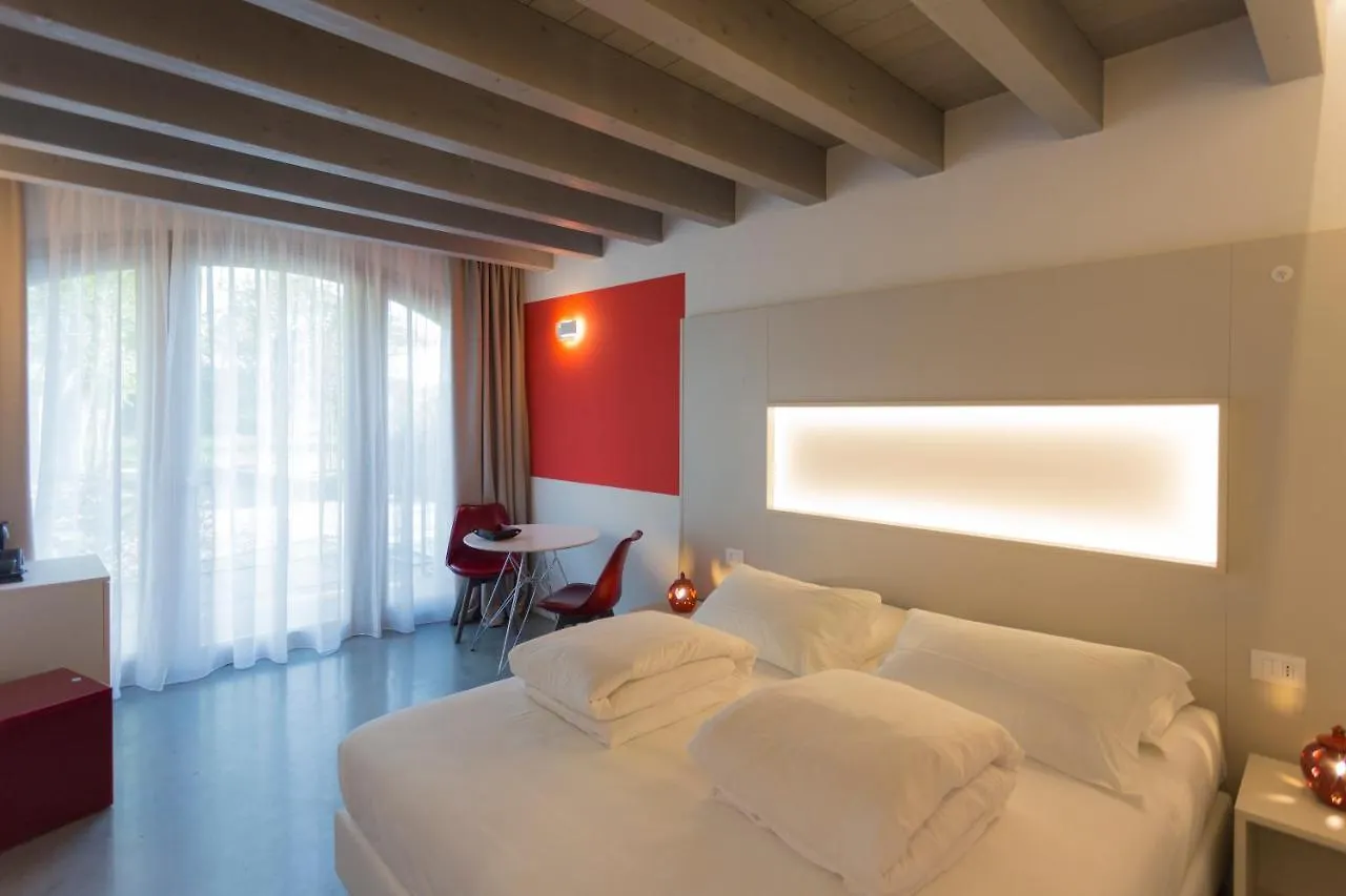 Agriturismo Redo Ponti sul Mincio 0*,